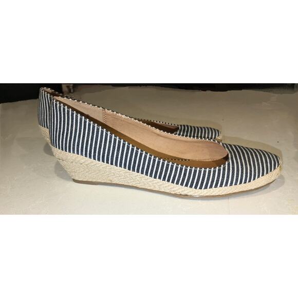 American Eagle Wedge Shoes Espadrille‎ Canvas Stripes Women's 9.5 Nautical Beach - Picture 5 of 7